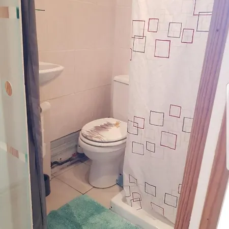 アパート T2 Tres Bien Place A 2mns Des Plages ビアリッツ